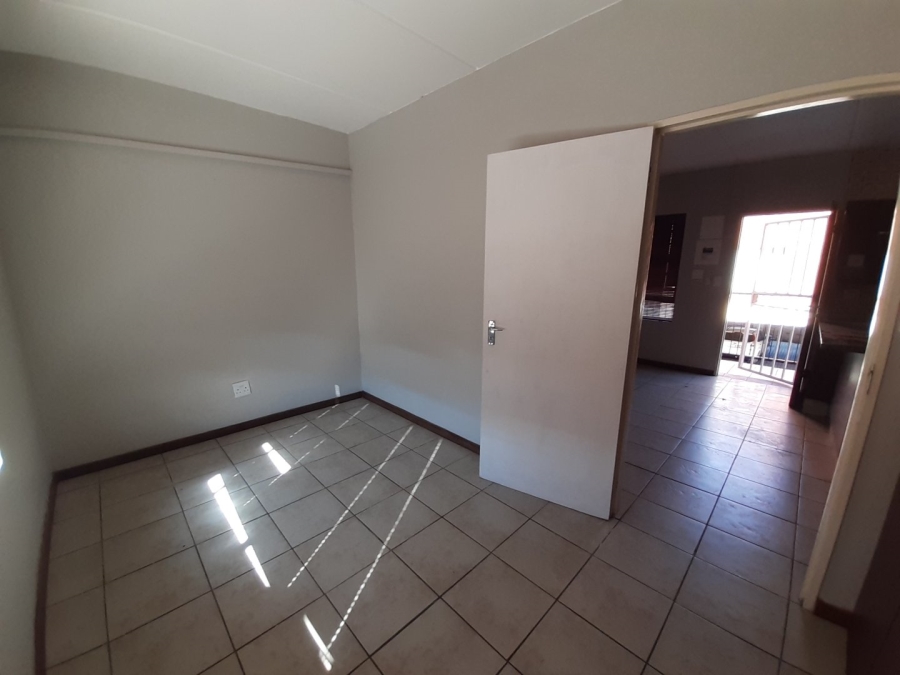 2 Bedroom Property for Sale in Bult South North West